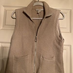 Woman’s The White House Vest